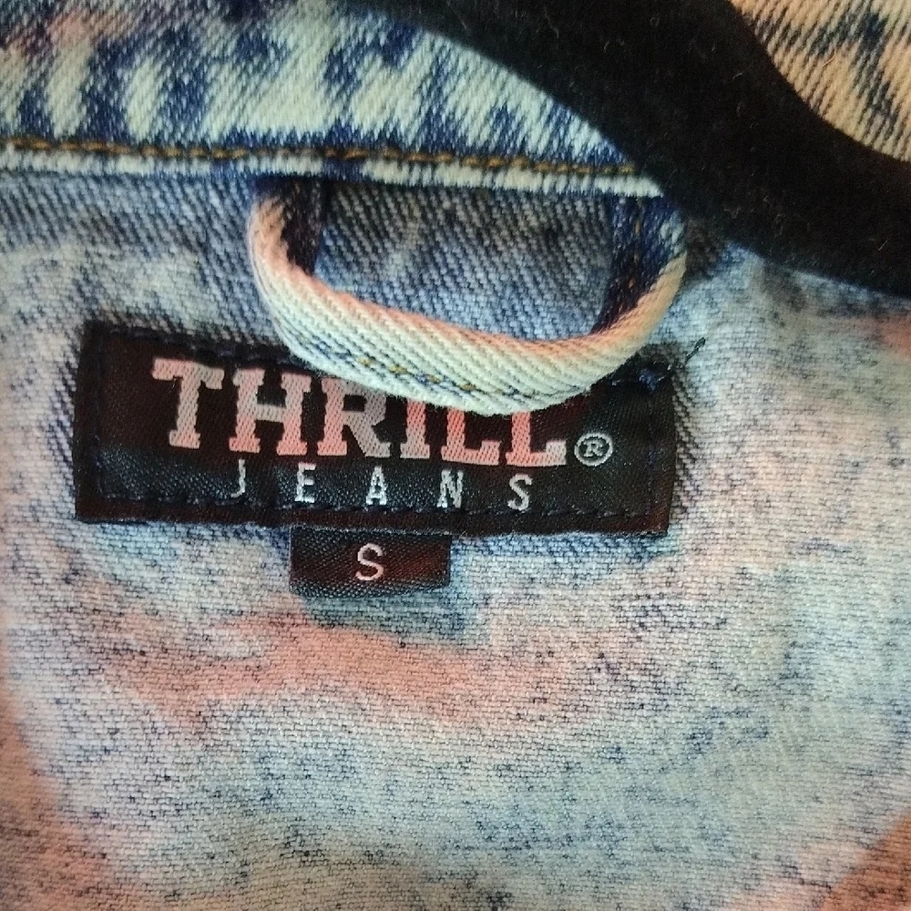 Thrill Blue Gradient Jean Jacket - Picture 2 of 4